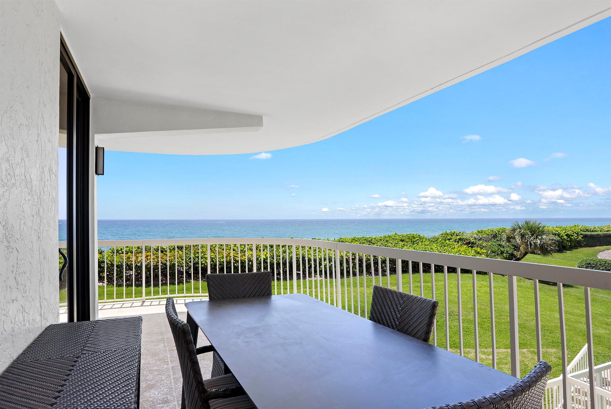 MERIDIAN OF PALM BEACH CO - Residential Lease