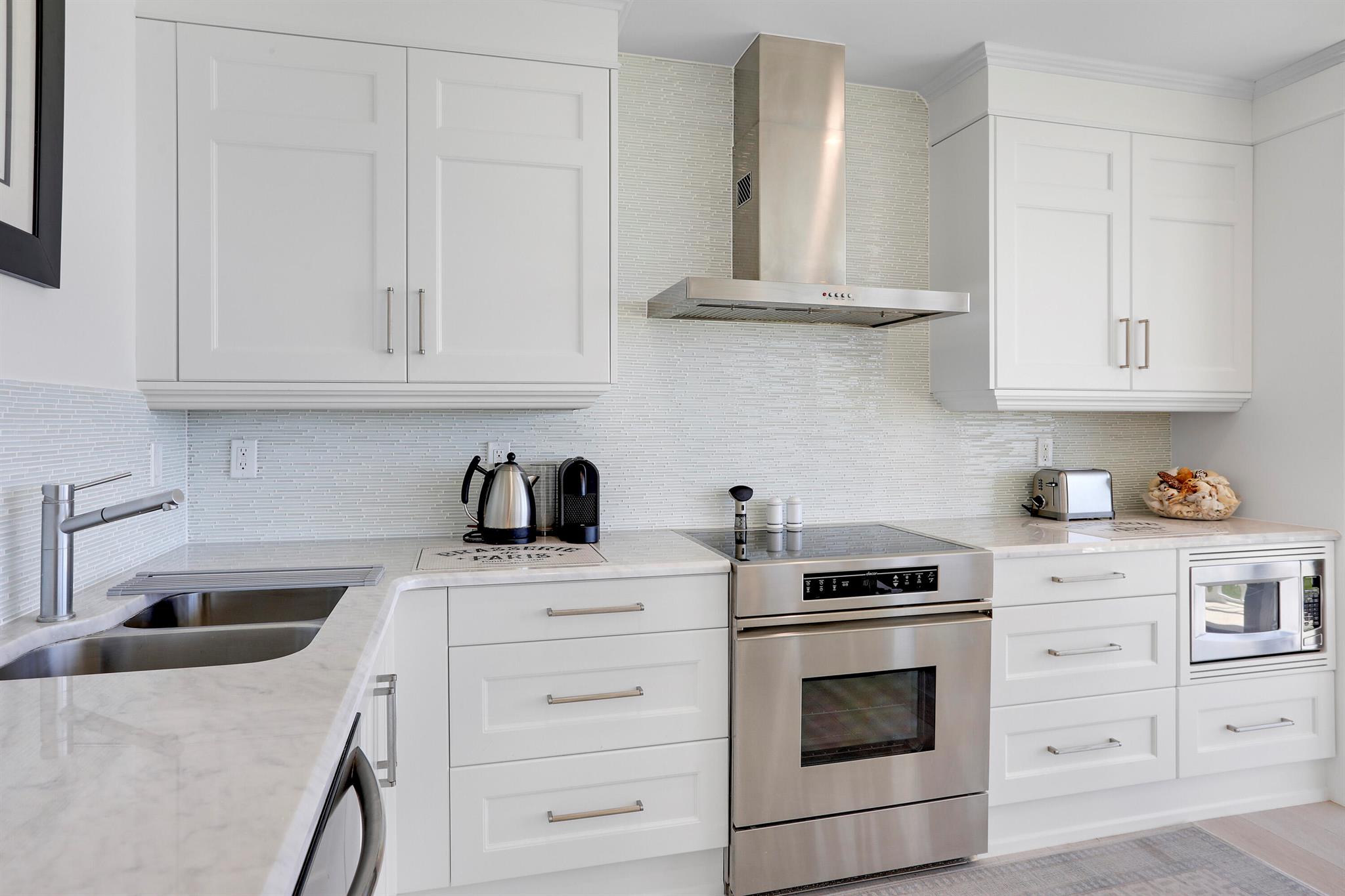 MERIDIAN OF PALM BEACH CO - Residential Lease