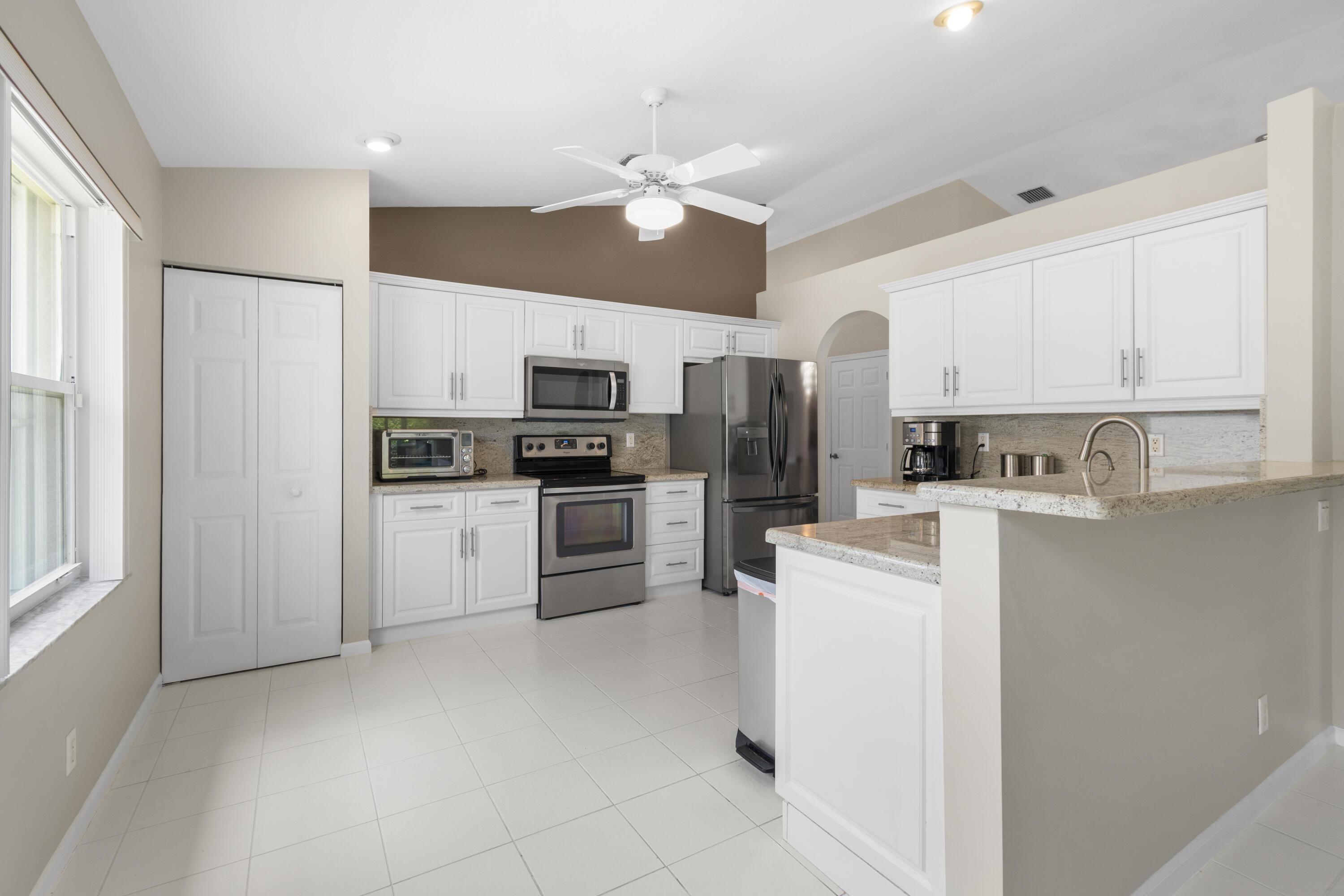 6563 Kings Creek Terrace