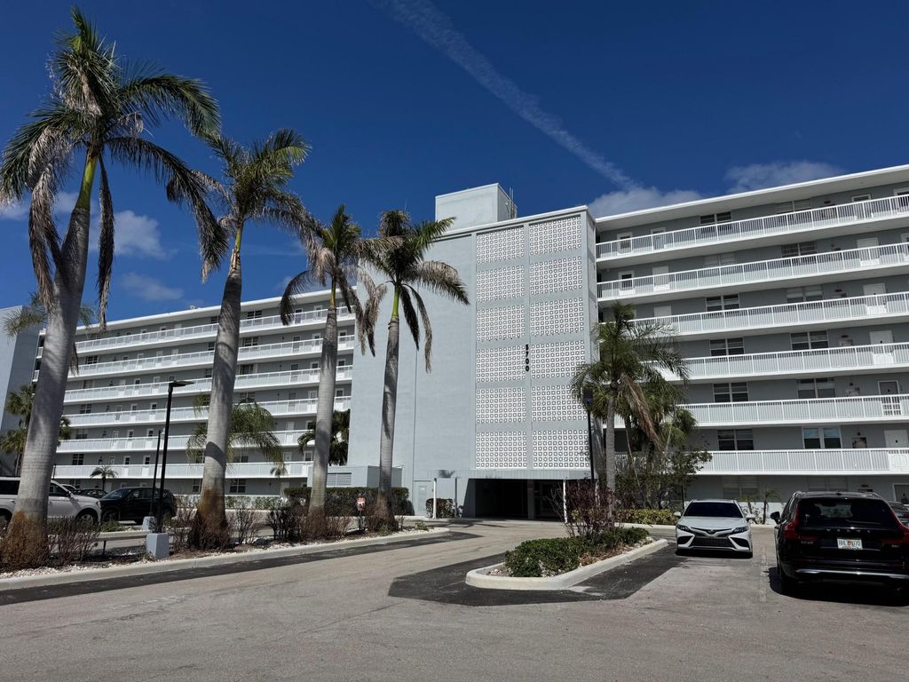 Photo of 5700 NW 2nd 201 Avenue #201, Boca Raton, FL 33487 (MLS # R11088123)