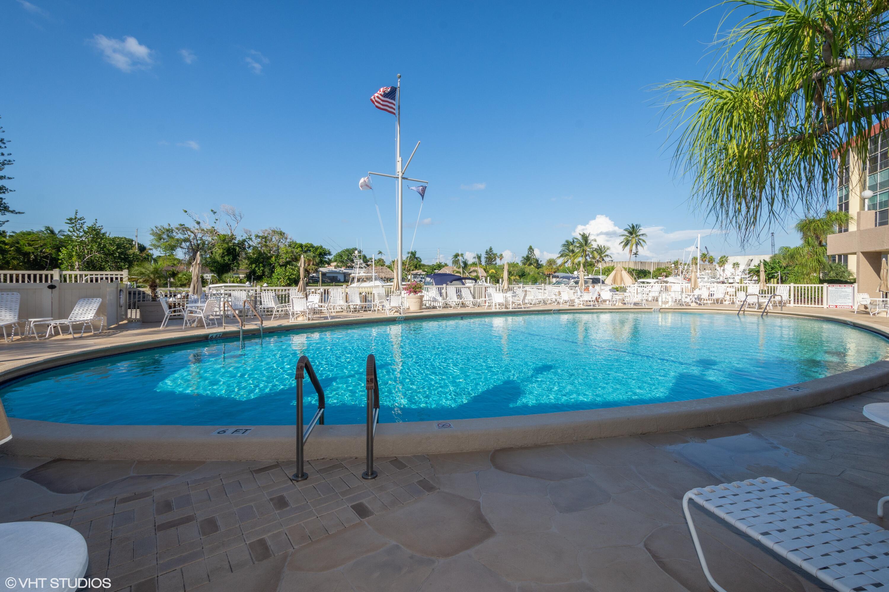 GARDEN-AIRE VILLAGE - Residential