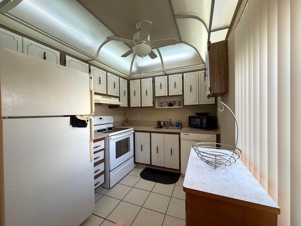 Photo of 894 Flanders S, Delray Beach, FL 33484 (MLS # R11167308)