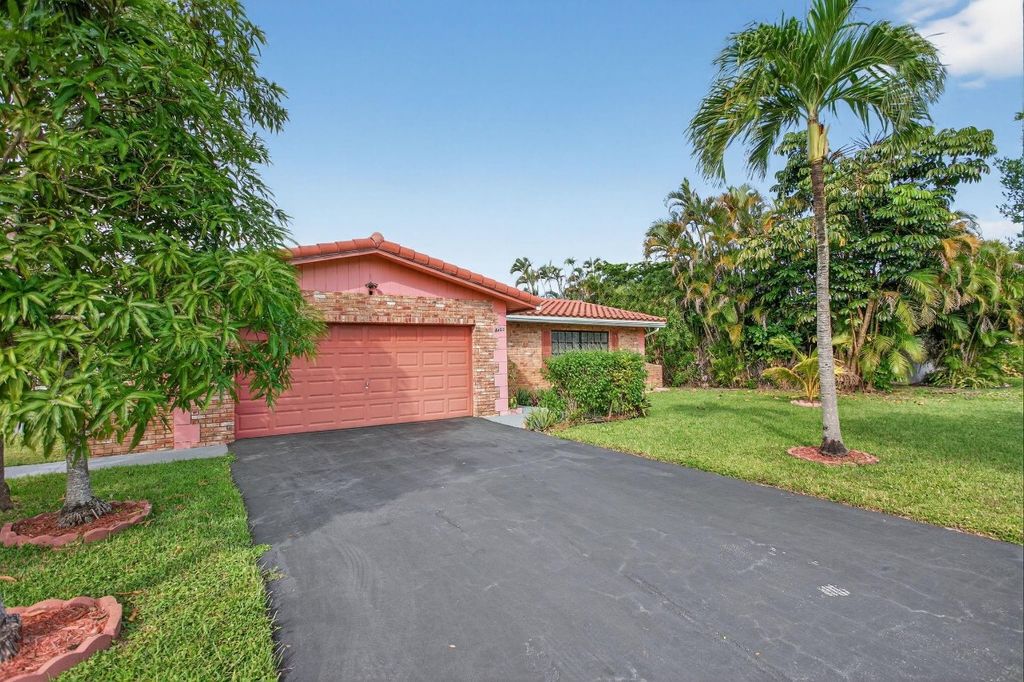 Photo of 4460 NW 105th Terrace, Coral Springs, FL 33065 (MLS # F10534986)