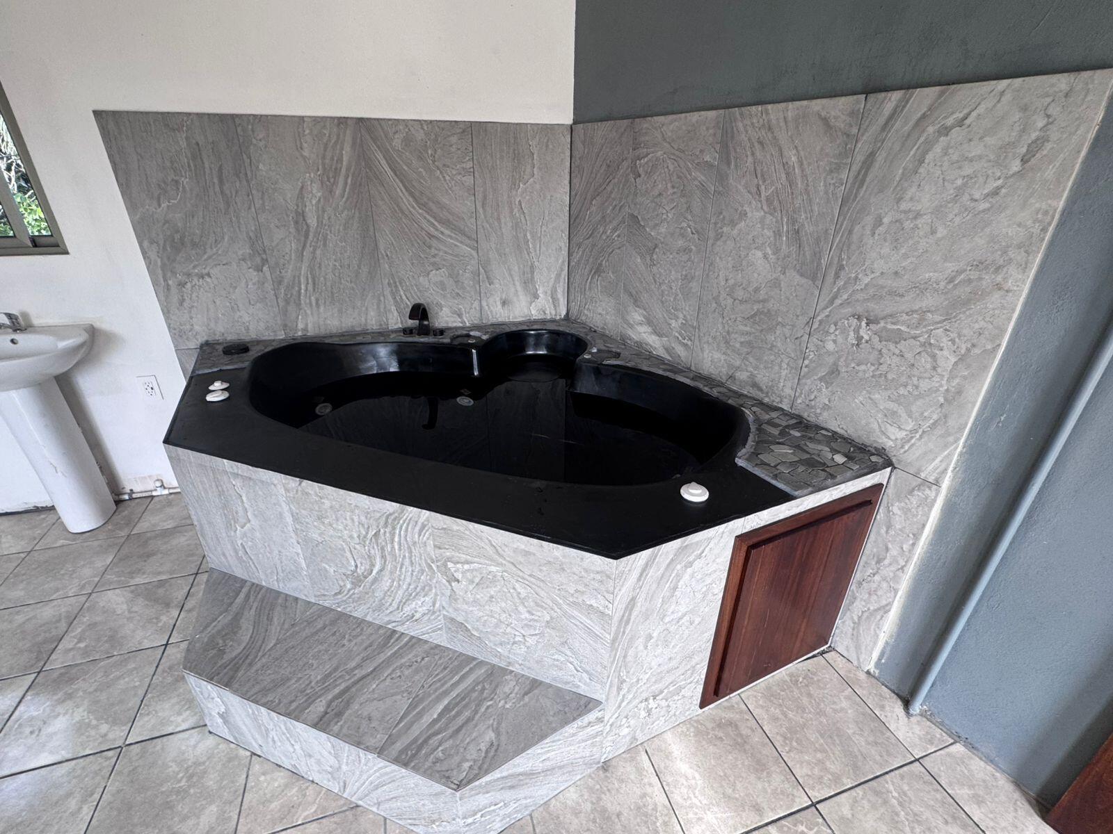 El Tanque, Fortuna - Residential