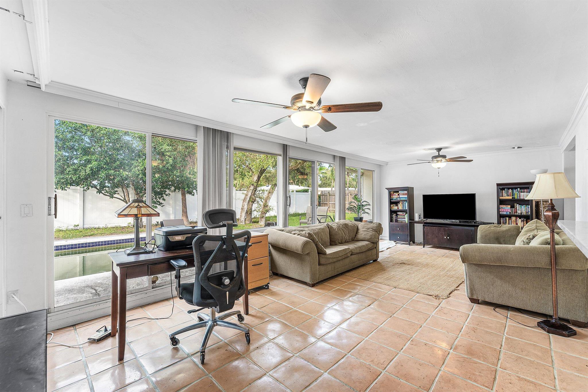 ROYAL OAK HILLS 1ST SEC - Residential