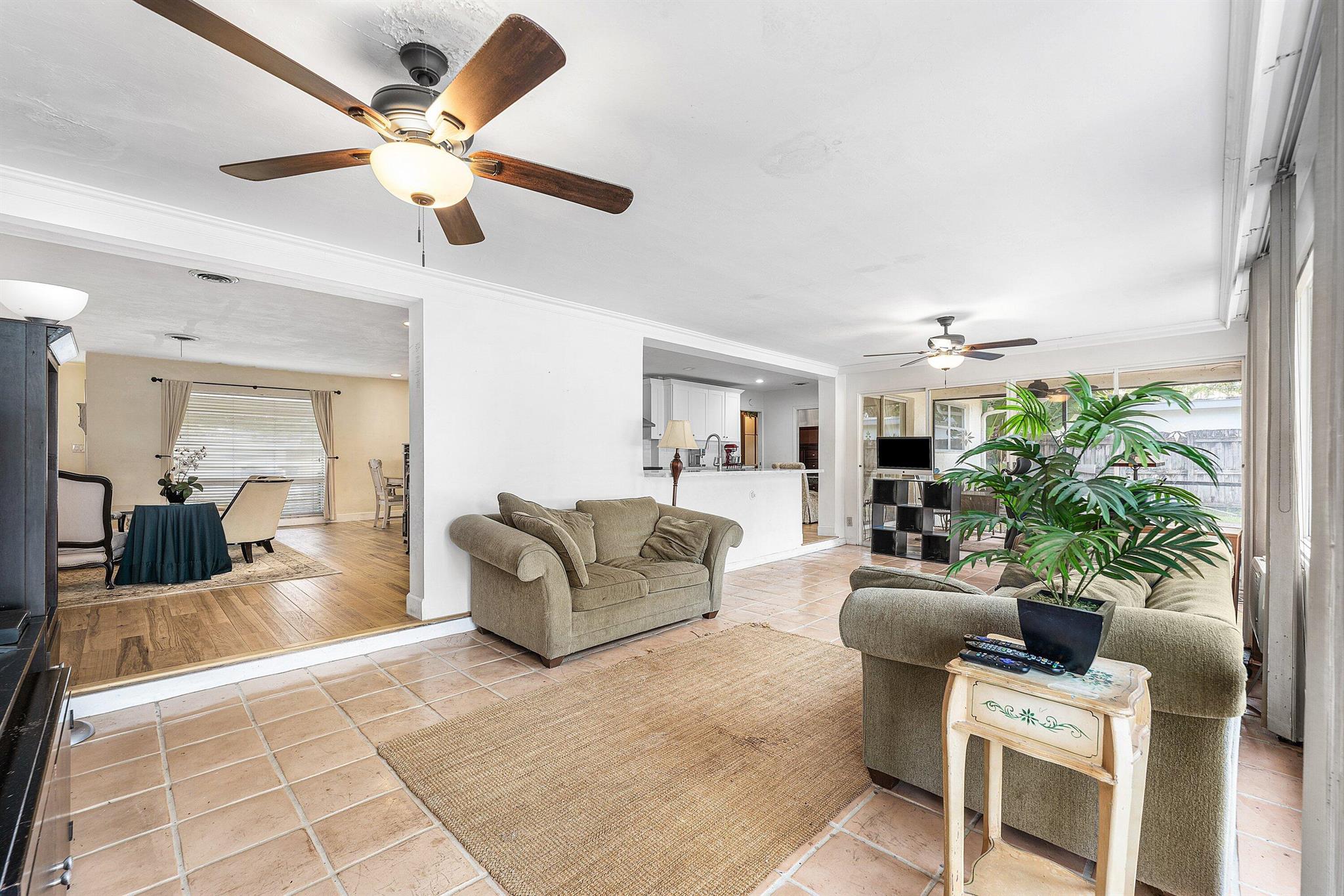 ROYAL OAK HILLS 1ST SEC - Residential