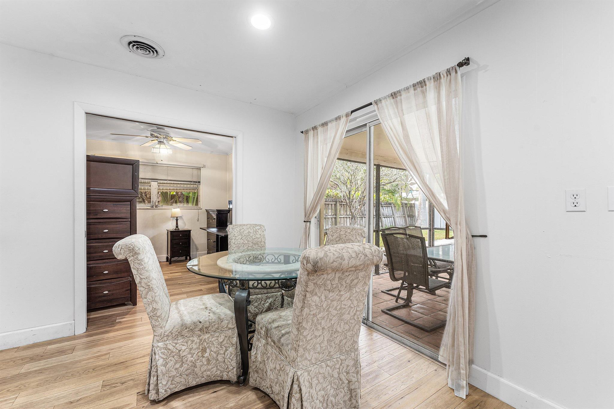 ROYAL OAK HILLS 1ST SEC - Residential