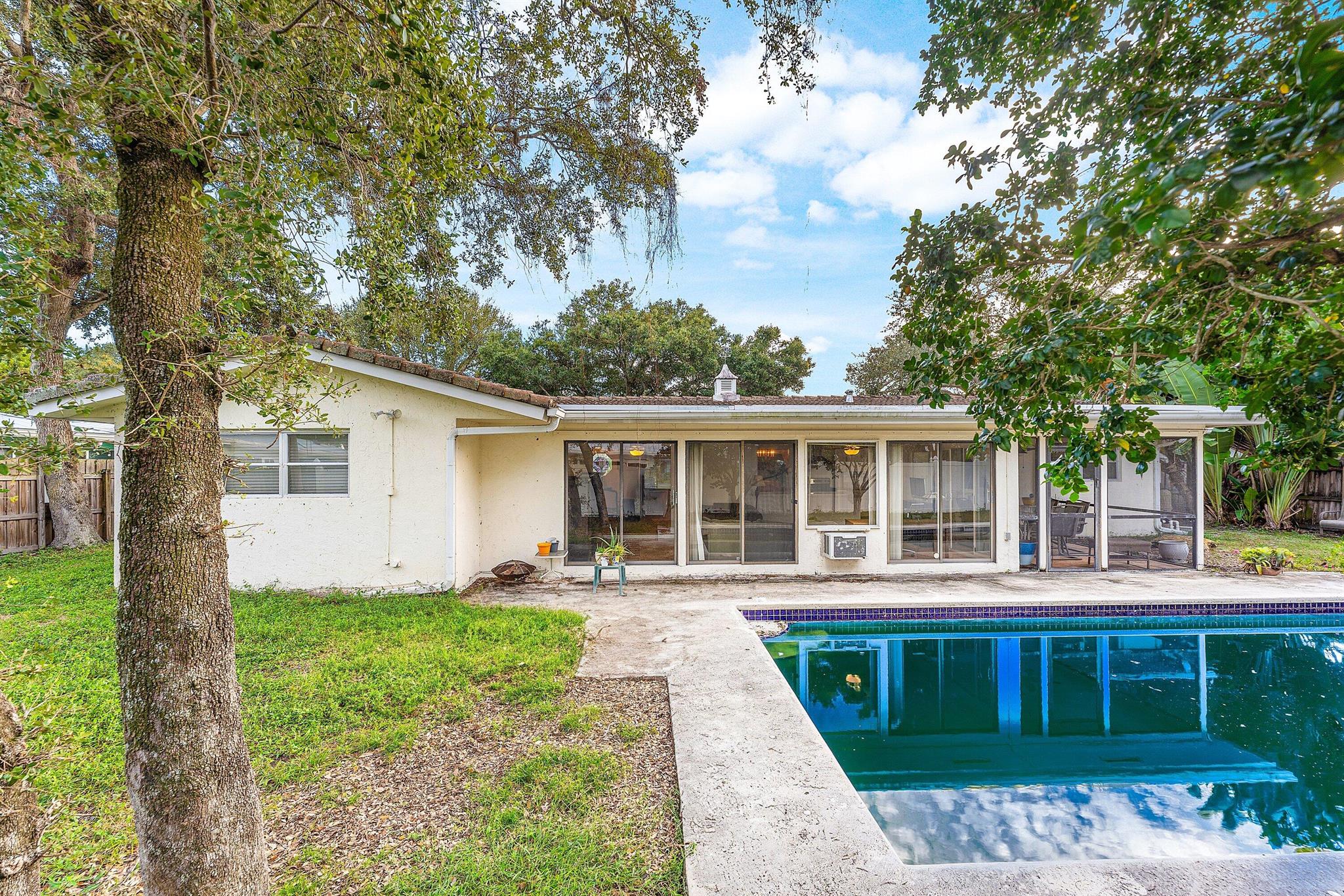 ROYAL OAK HILLS 1ST SEC - Residential