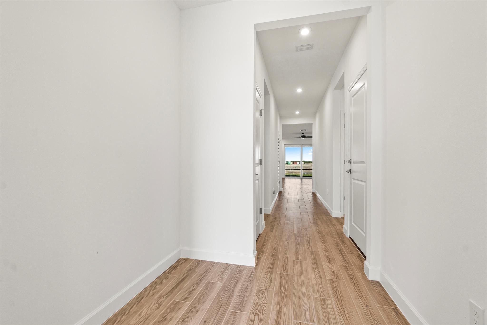 Port St Lucie, Florida 34987, United States, 4 Bedrooms Bedrooms, ,2 BathroomsBathrooms,Residential,Pending,209528