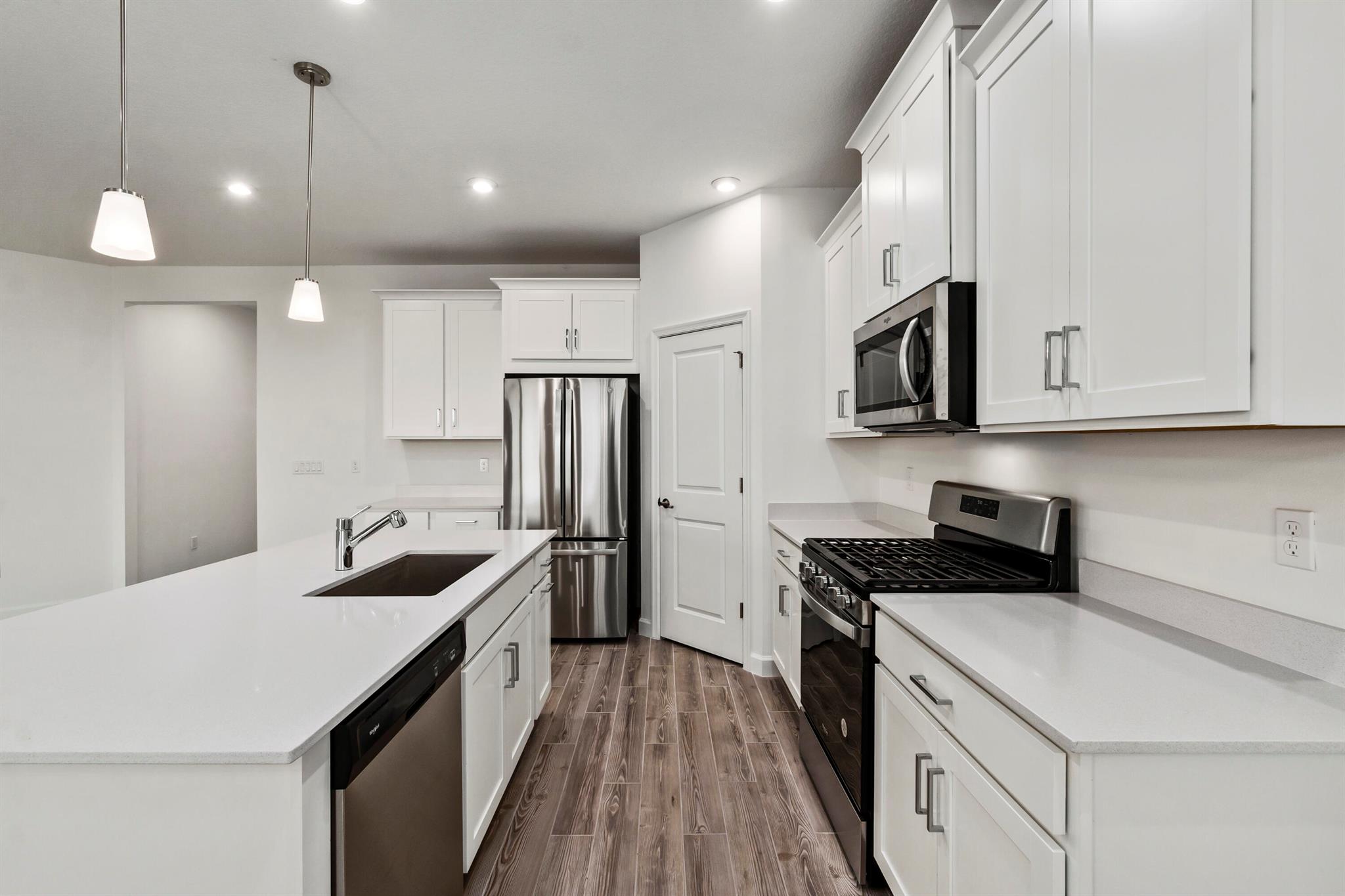 Port St Lucie, Florida 34987, United States, 4 Bedrooms Bedrooms, ,2 BathroomsBathrooms,Residential,Pending,209528