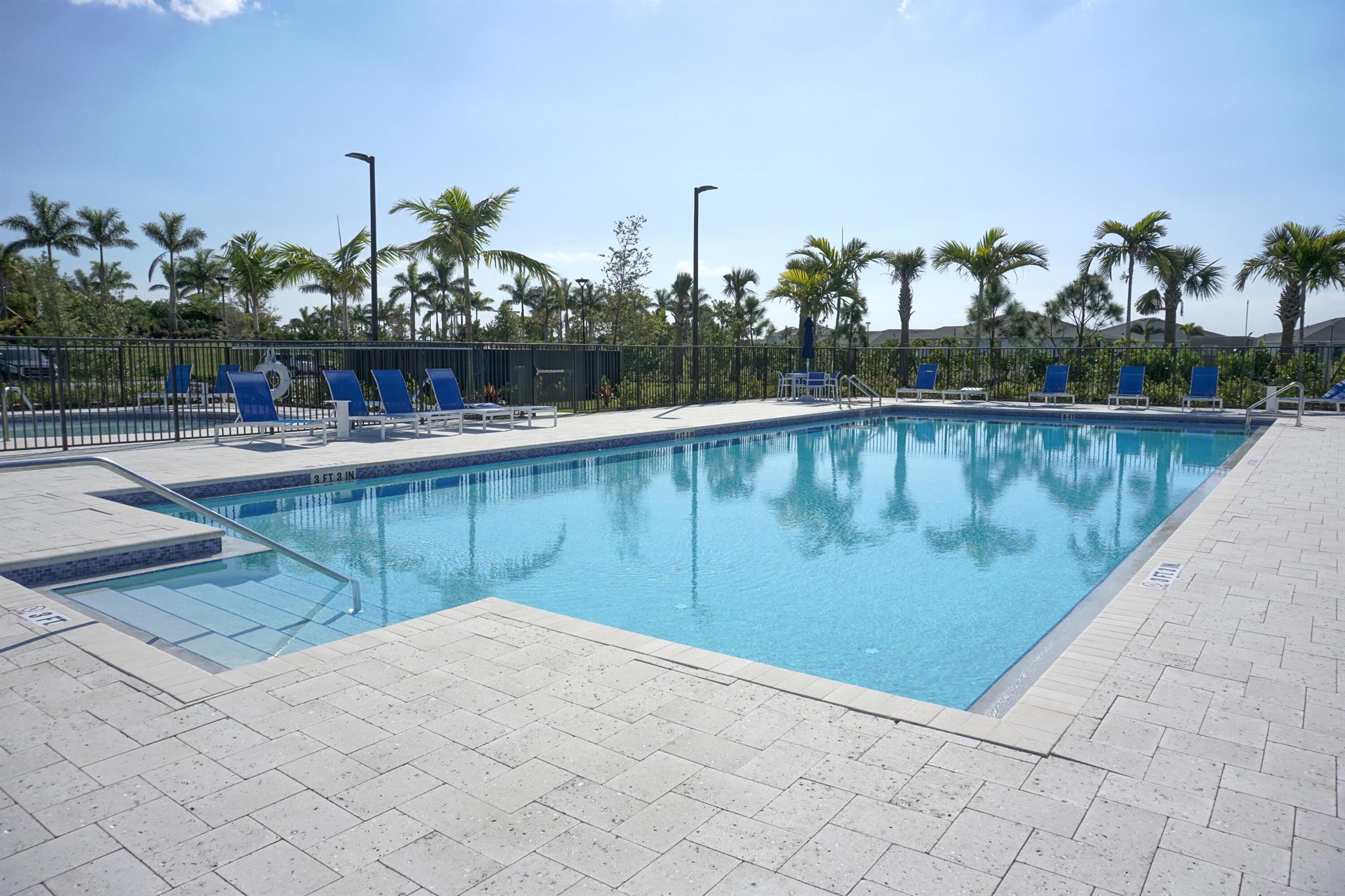 Port St Lucie, Florida 34987, United States, 4 Bedrooms Bedrooms, ,2 BathroomsBathrooms,Residential,Pending,209528