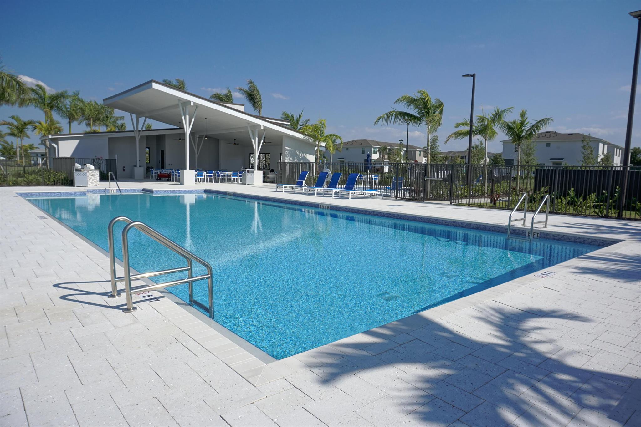 Port St Lucie, Florida 34987, United States, 4 Bedrooms Bedrooms, ,2 BathroomsBathrooms,Residential,Pending,209528