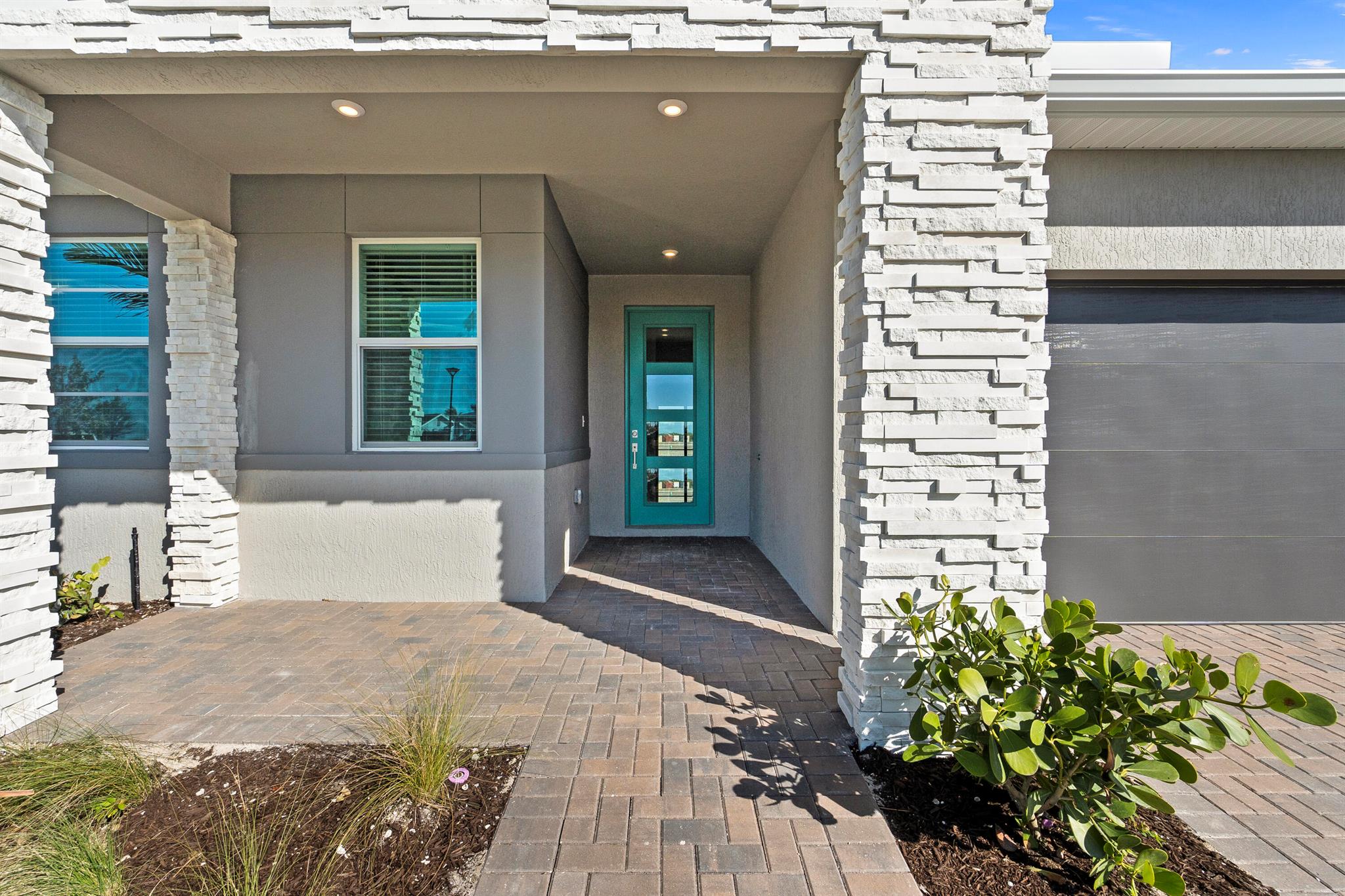 Port St Lucie, Florida 34987, United States, 4 Bedrooms Bedrooms, ,2 BathroomsBathrooms,Residential,Pending,209528