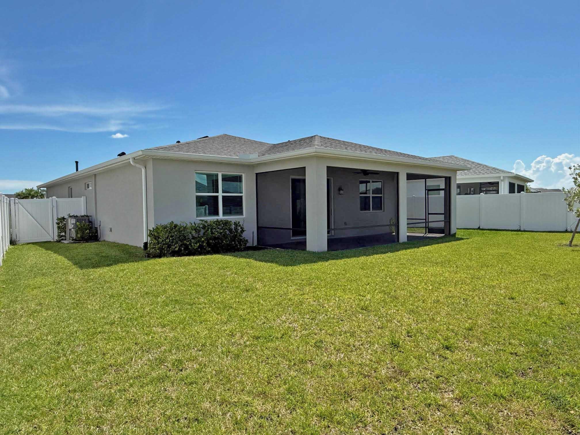 Port St Lucie, Florida 34987, United States, 4 Bedrooms Bedrooms, ,2 BathroomsBathrooms,Residential,Pending,209528