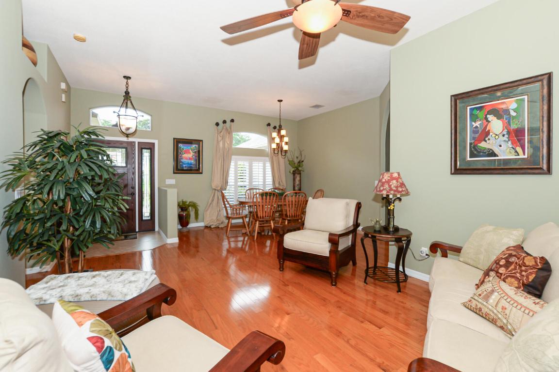 Palm Lake Gardens - Residential