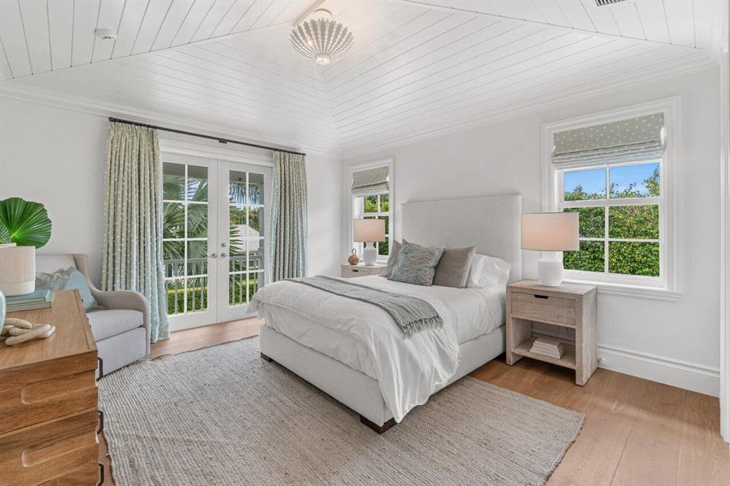 EAST SHORE - Residential