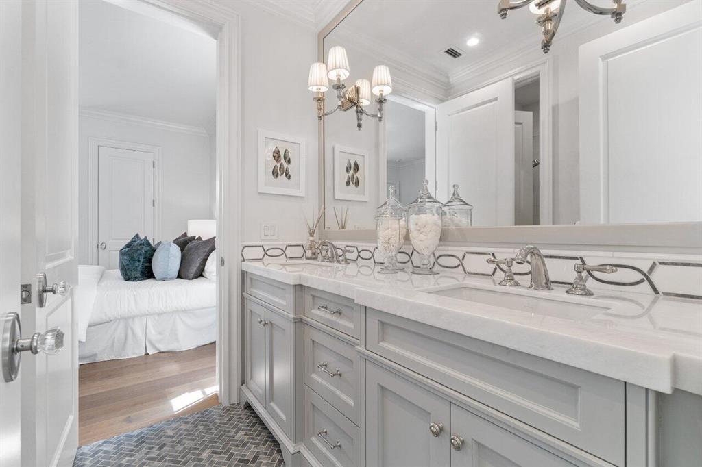 EAST SHORE - Residential