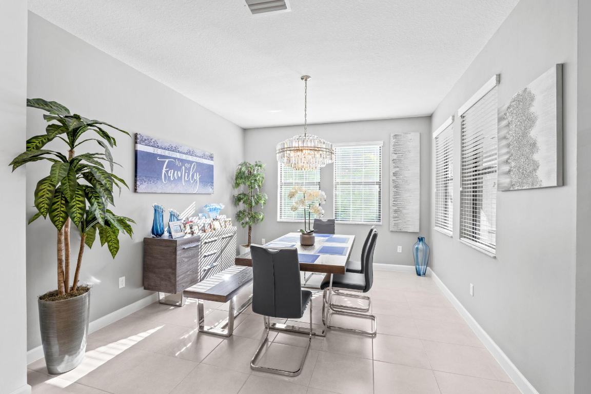 CRESTWOOD NORTH - Residential