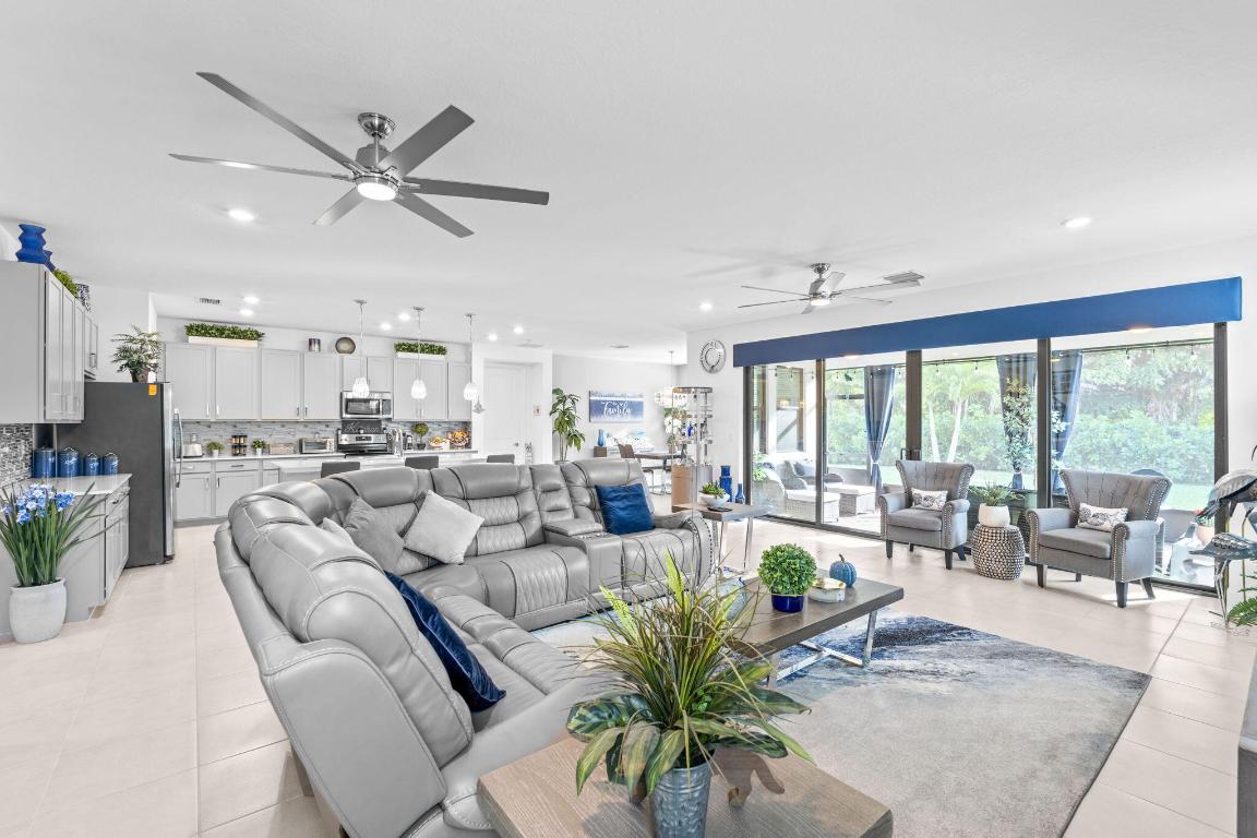 CRESTWOOD NORTH - Residential