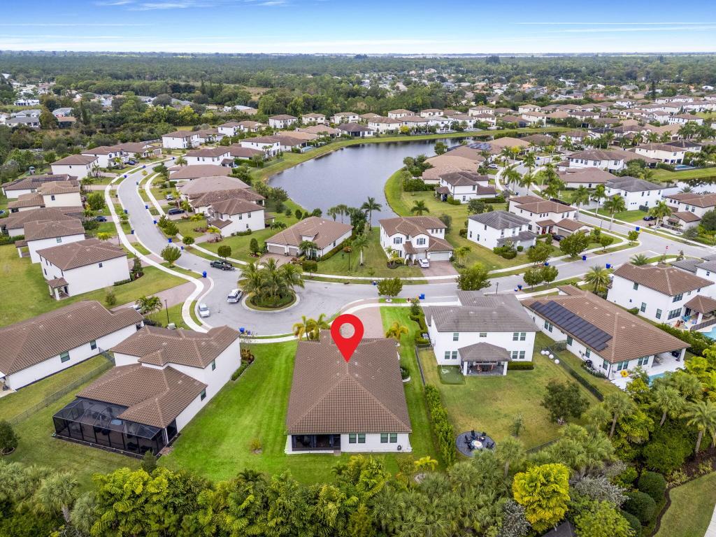 CRESTWOOD NORTH - Residential