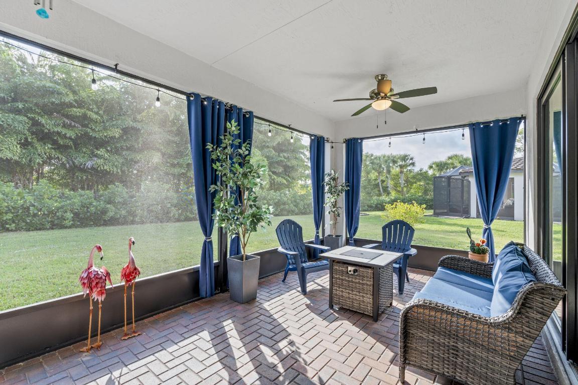 CRESTWOOD NORTH - Residential