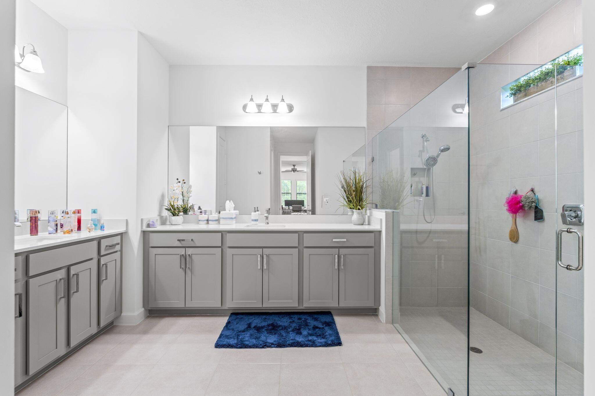 CRESTWOOD NORTH - Residential