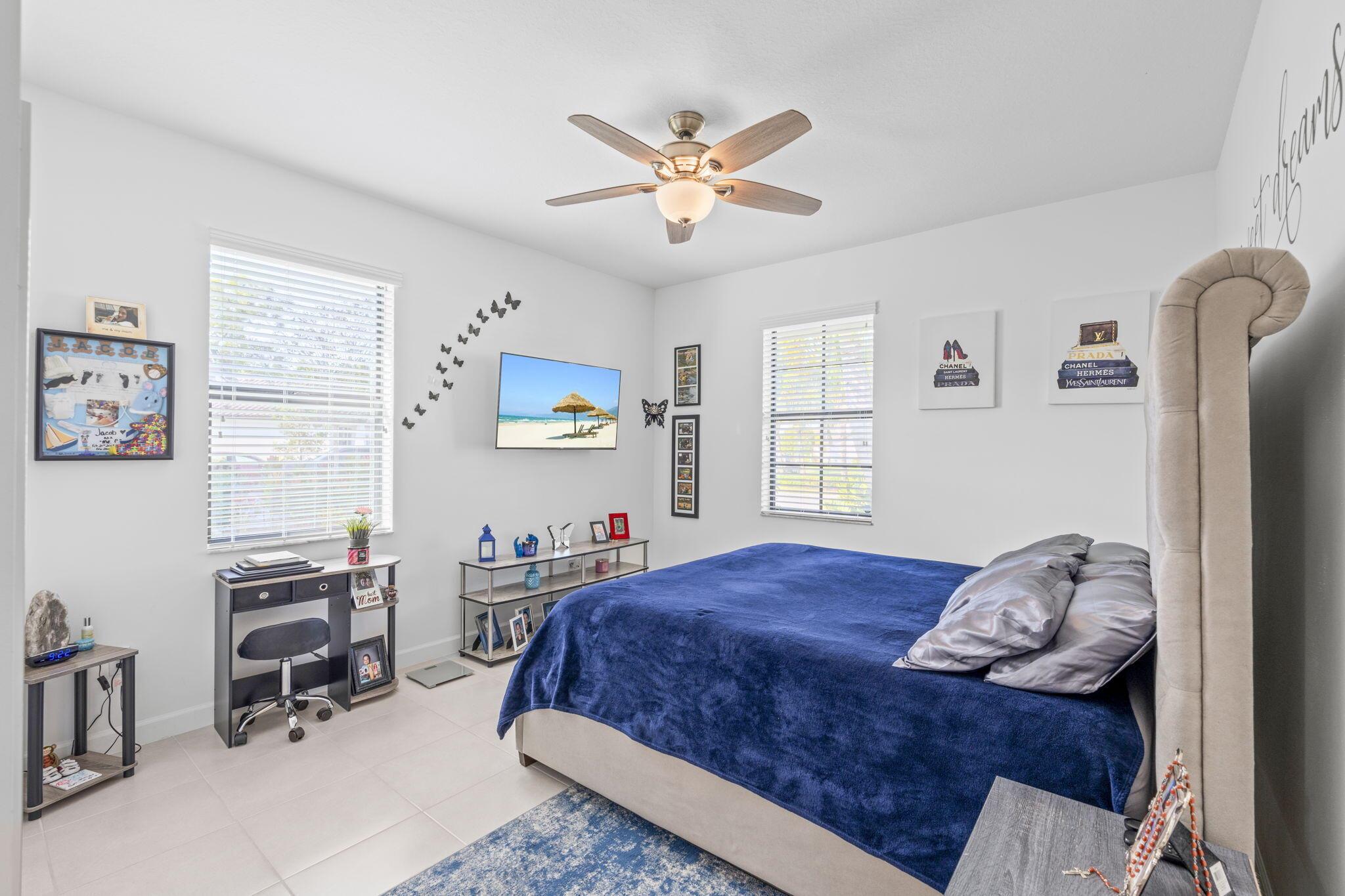 CRESTWOOD NORTH - Residential