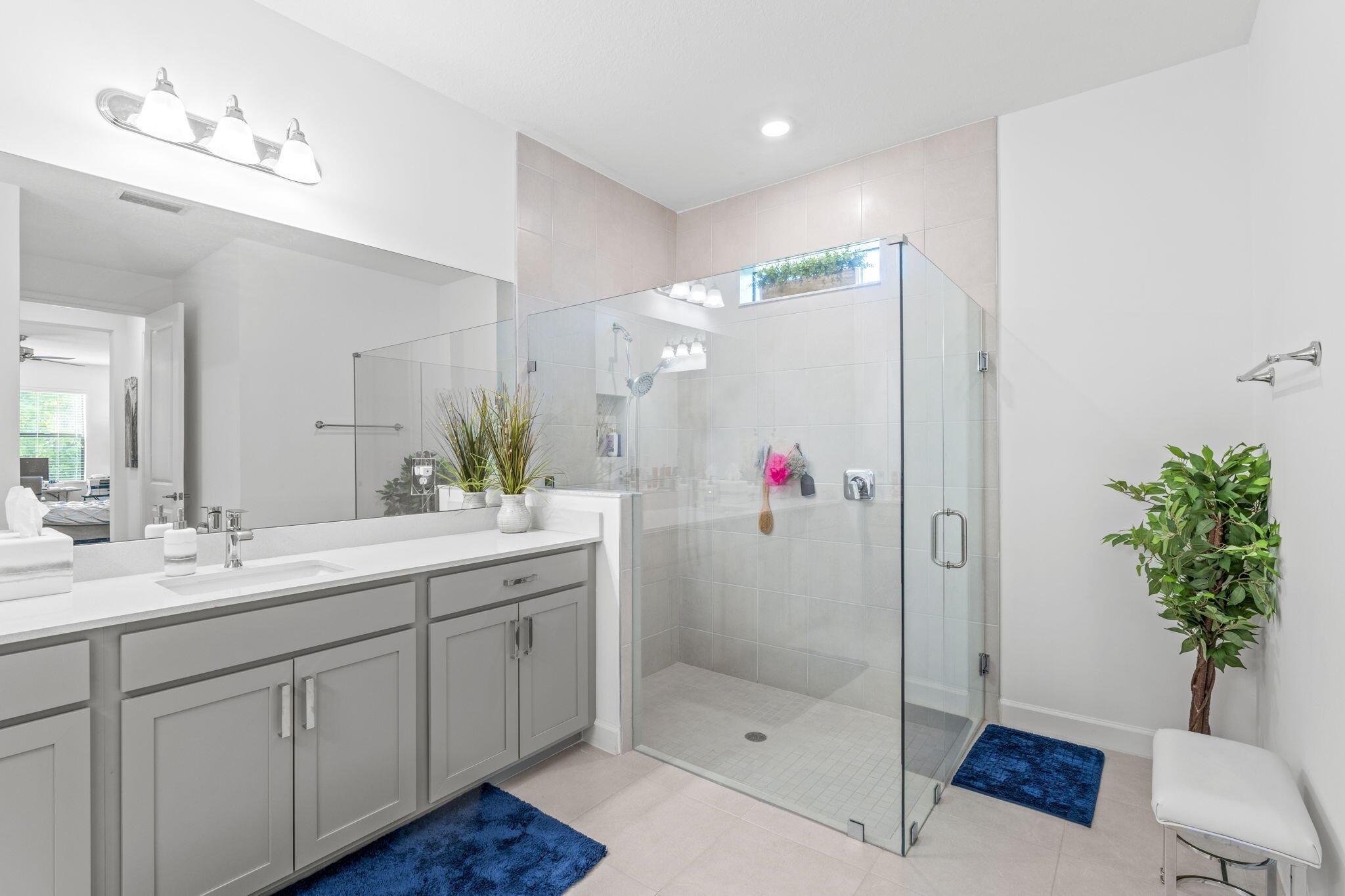 CRESTWOOD NORTH - Residential