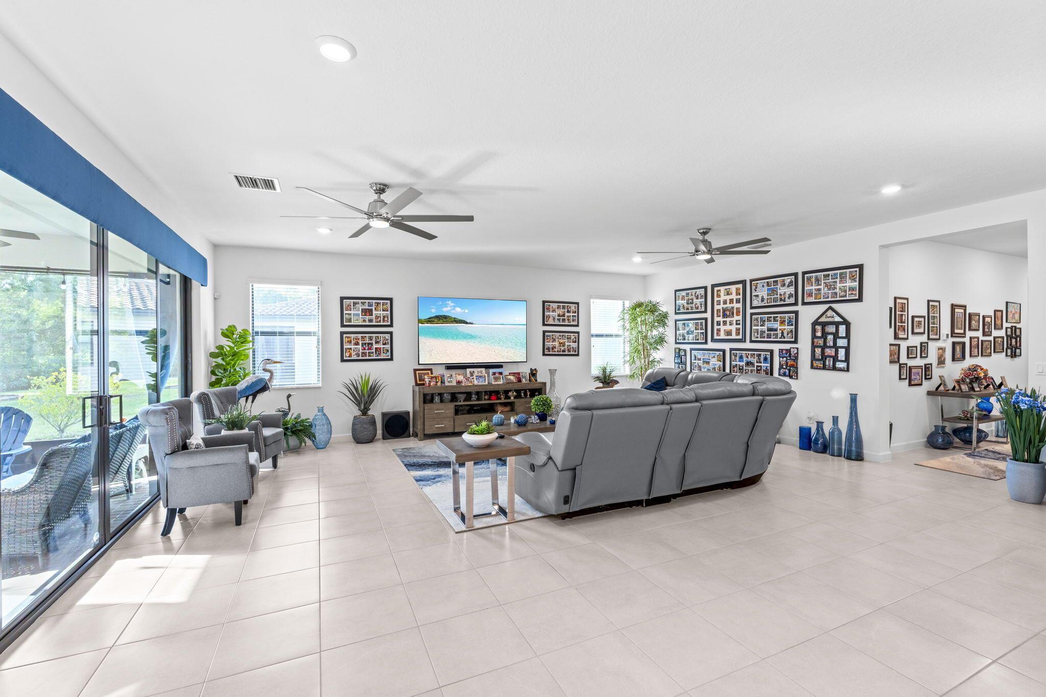 CRESTWOOD NORTH - Residential