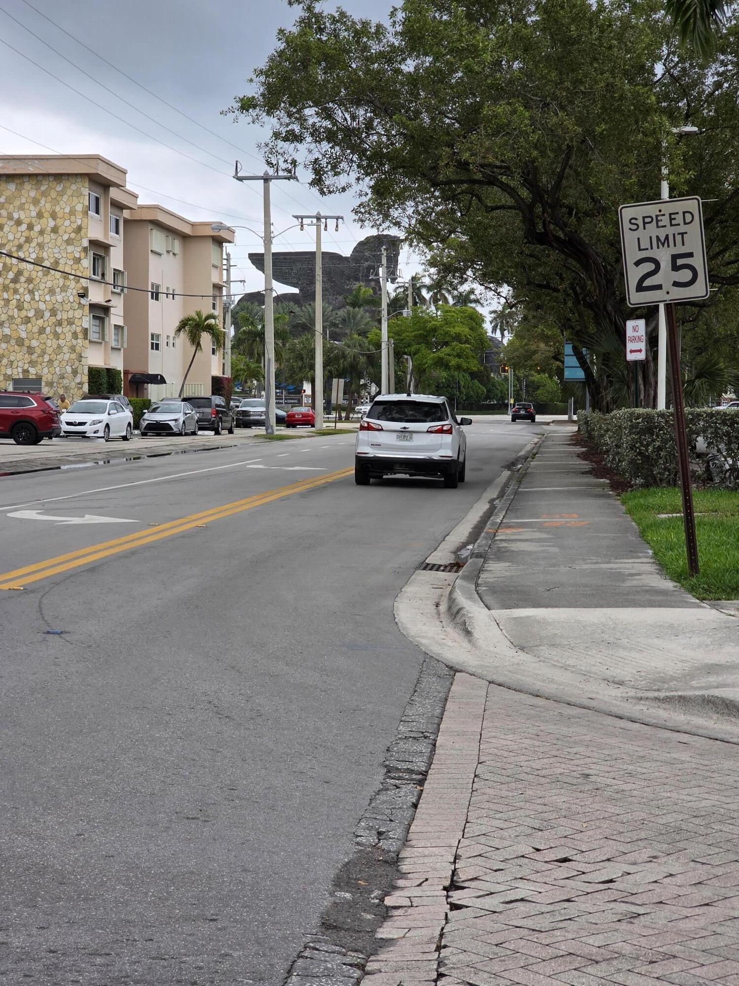 HALLANDALE PARK NO 3 - Residential Lease