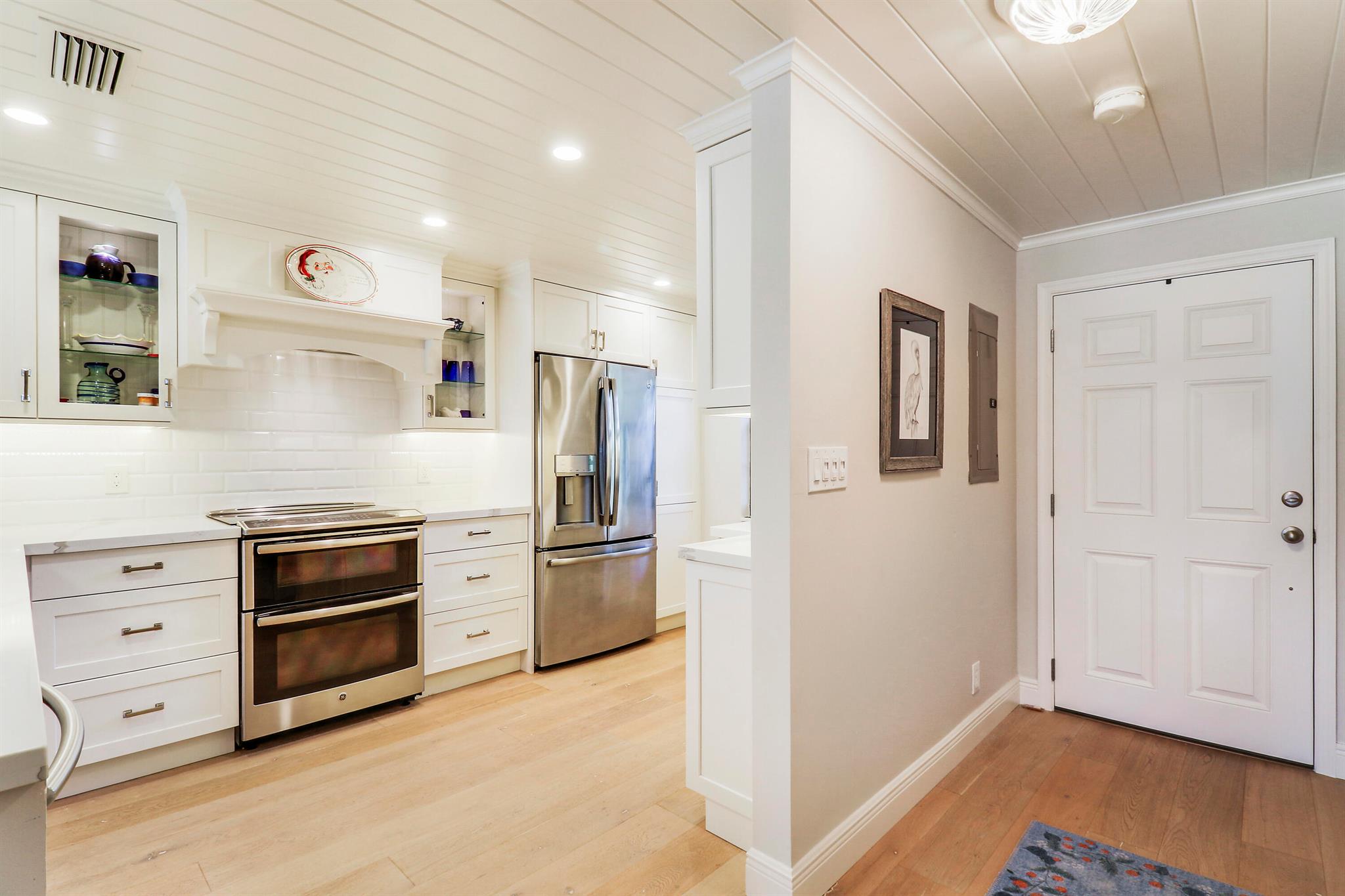 SEAMIST CONDO - Residential Lease