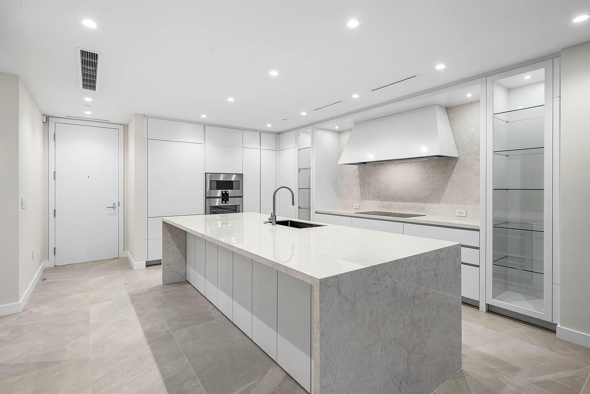 View photos, virtual tours, details... 220 SE Mizner Boulevard 411
