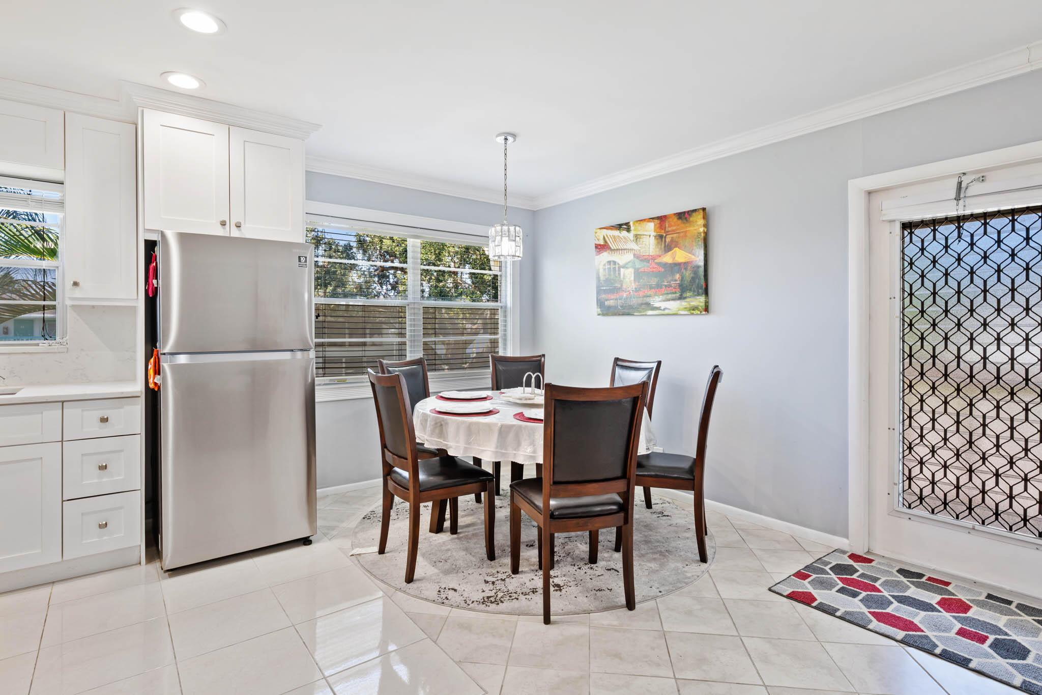 160 Westbury I 160
