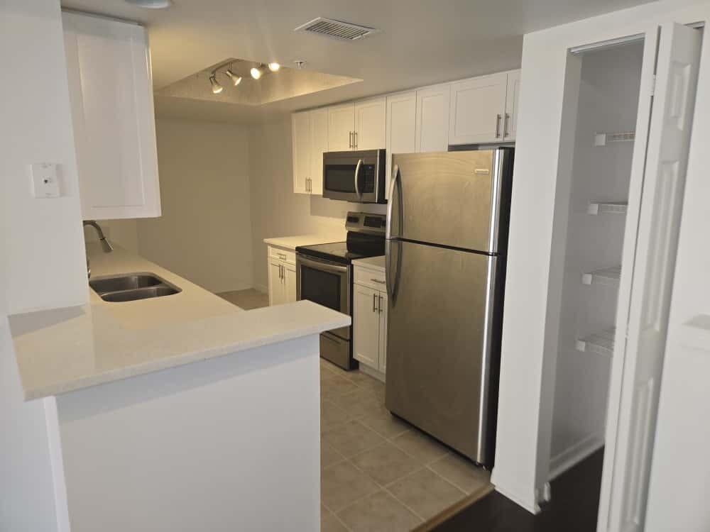 GRAND ISLES CONDO - Residential Lease