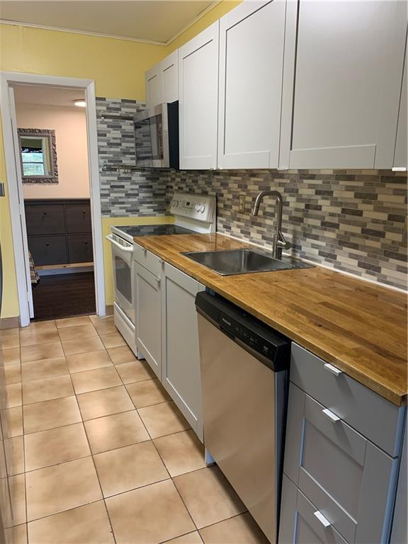 Manors of Inverrary - Residential