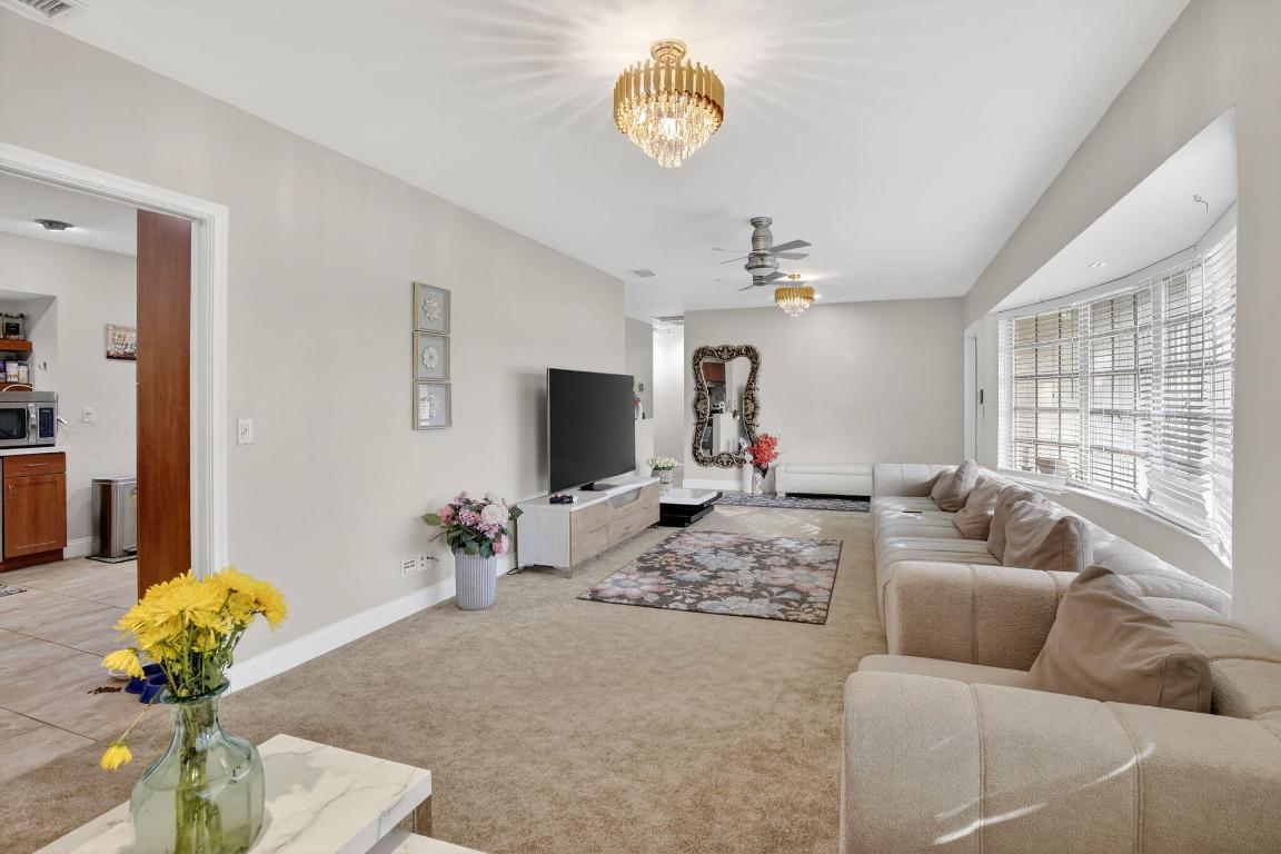 HOLLYWOOD HILLS AMEN PLAT - Residential