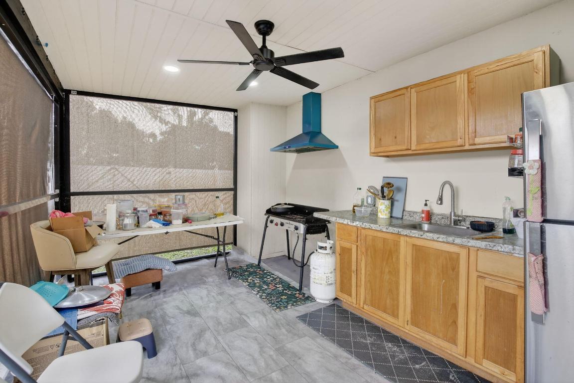 HOLLYWOOD HILLS AMEN PLAT - Residential