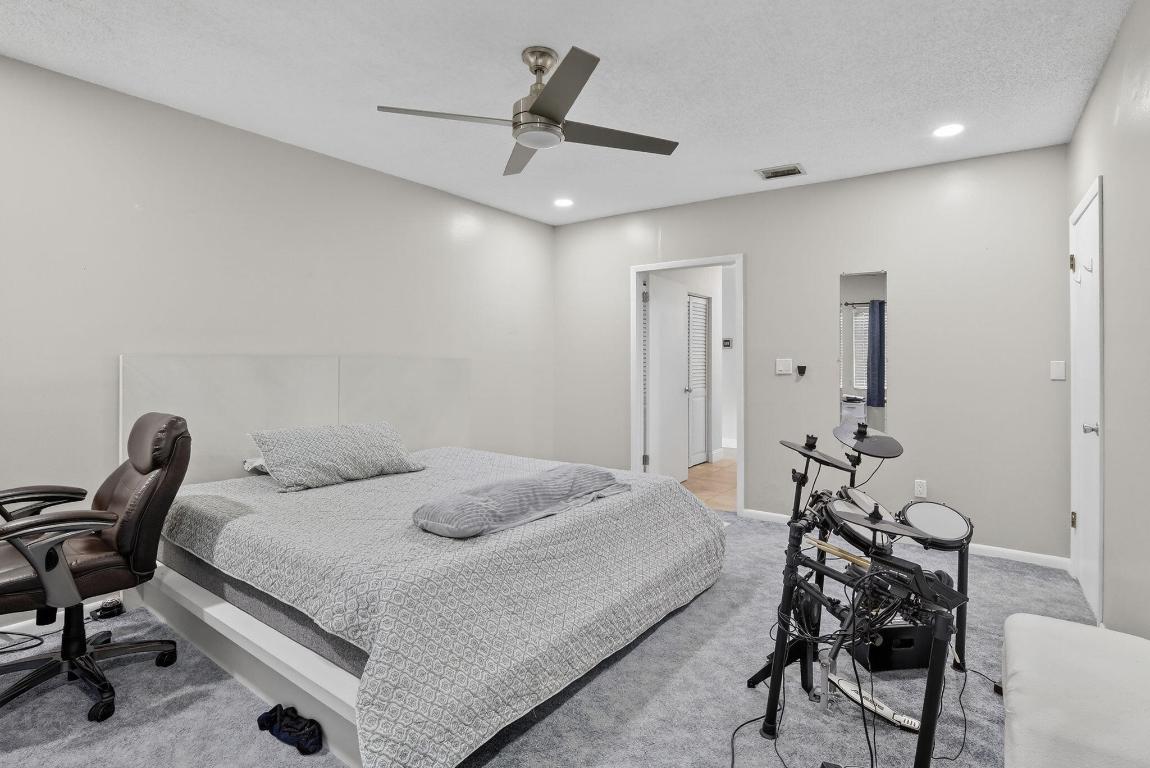 HOLLYWOOD HILLS AMEN PLAT - Residential