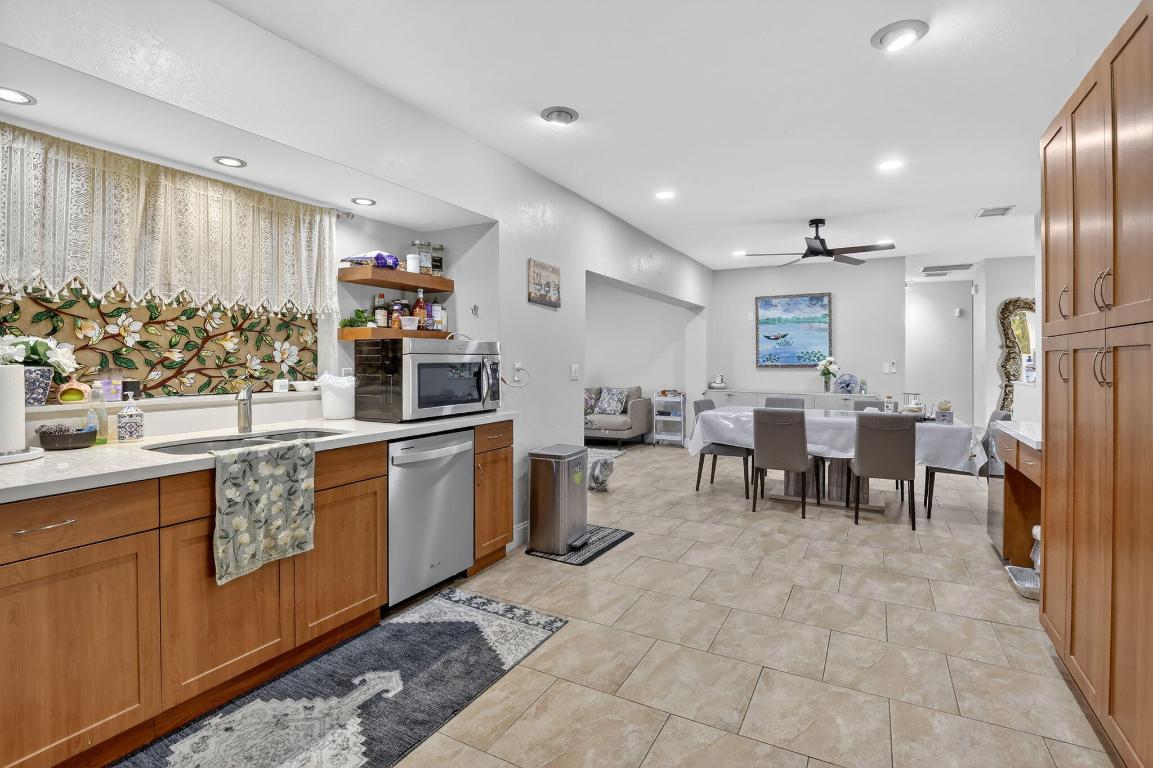 HOLLYWOOD HILLS AMEN PLAT - Residential