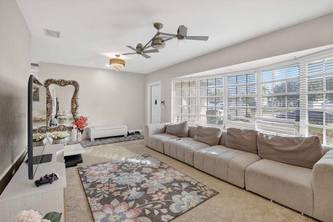 HOLLYWOOD HILLS AMEN PLAT - Residential