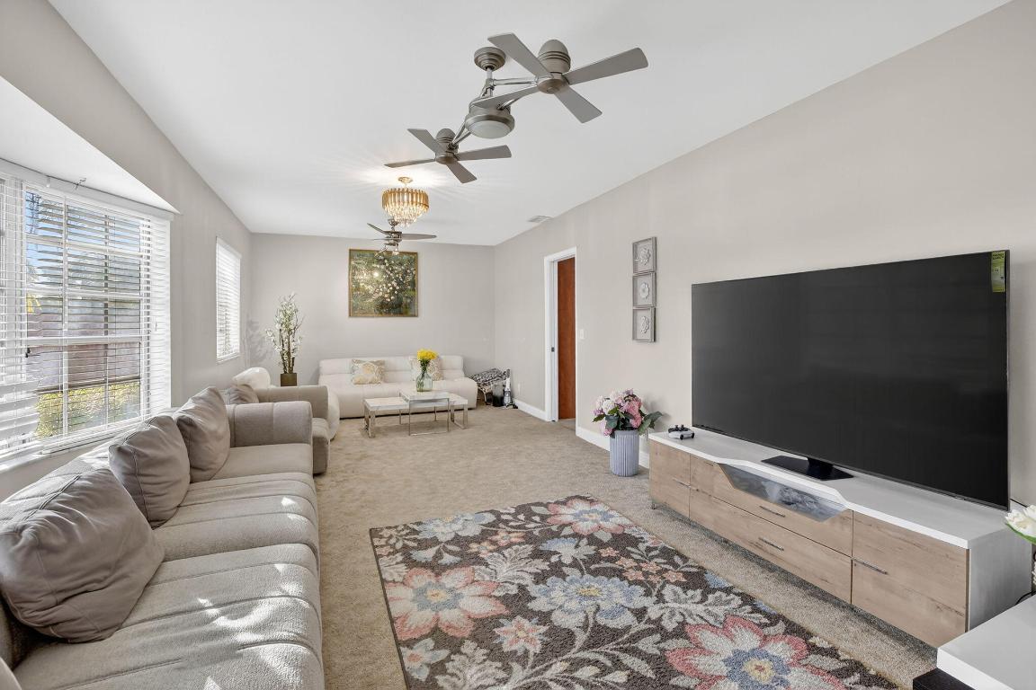 HOLLYWOOD HILLS AMEN PLAT - Residential