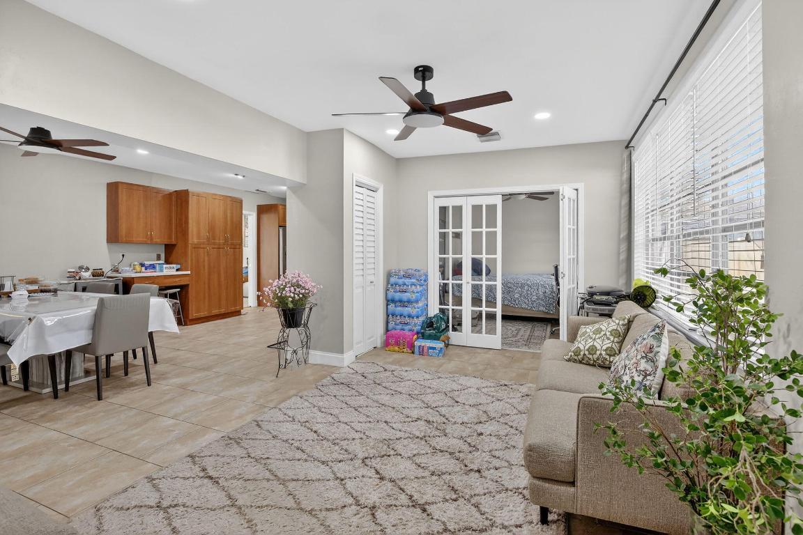 HOLLYWOOD HILLS AMEN PLAT - Residential