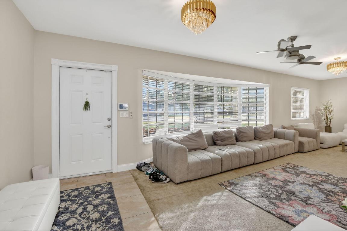 HOLLYWOOD HILLS AMEN PLAT - Residential