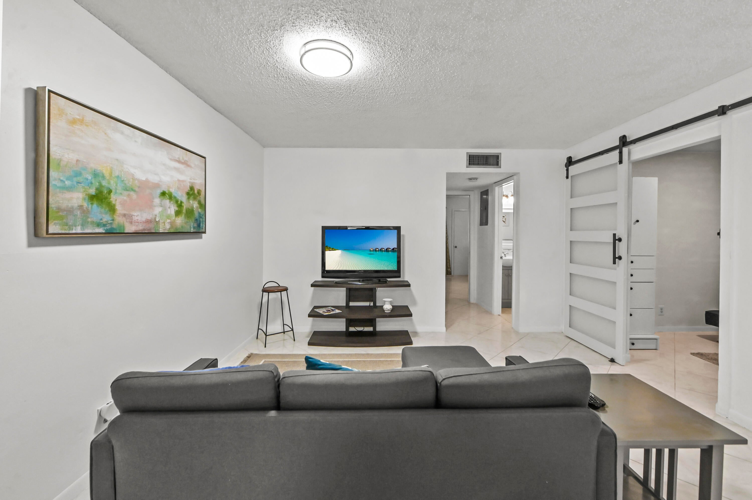 120 HIGH POINT Boulevard C