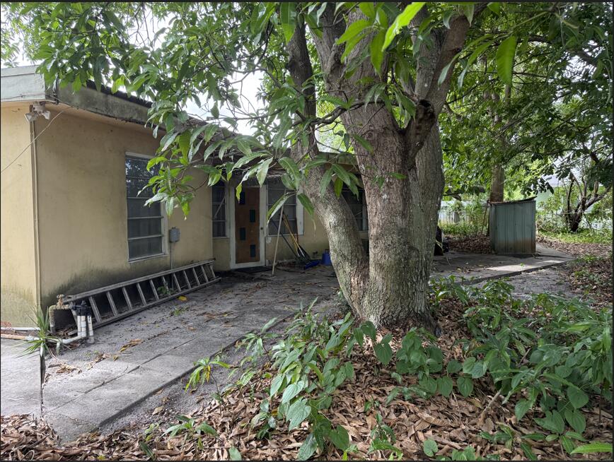 Lauderdale Lakes East Gate - Residential