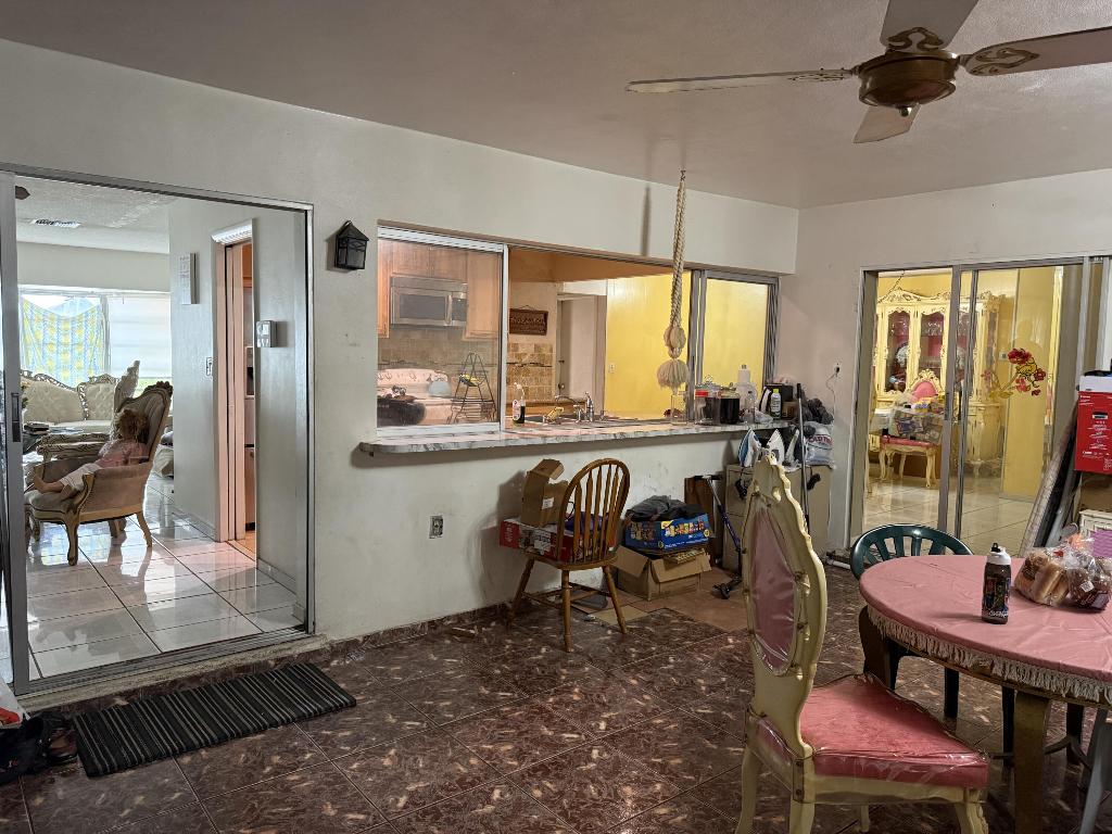 Lauderdale Lakes East Gate - Residential