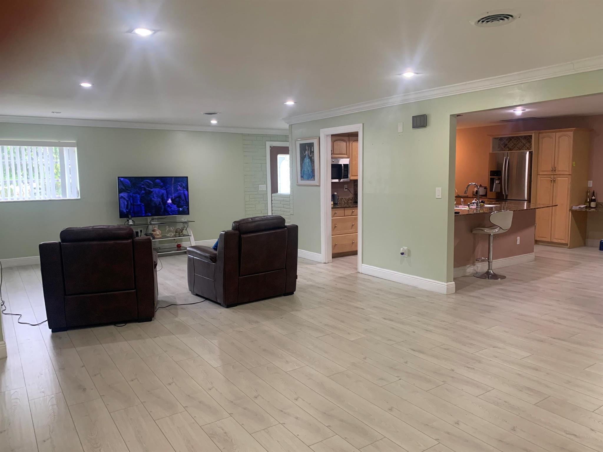 1345 Stoneway Lane