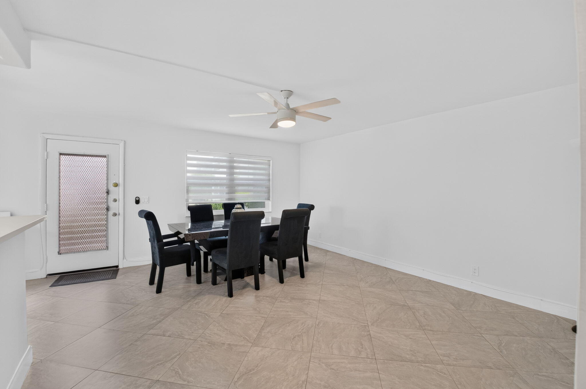 390 Normandy I, Delray Beach, FL, 33484/$174,900 2 390 Normandy I