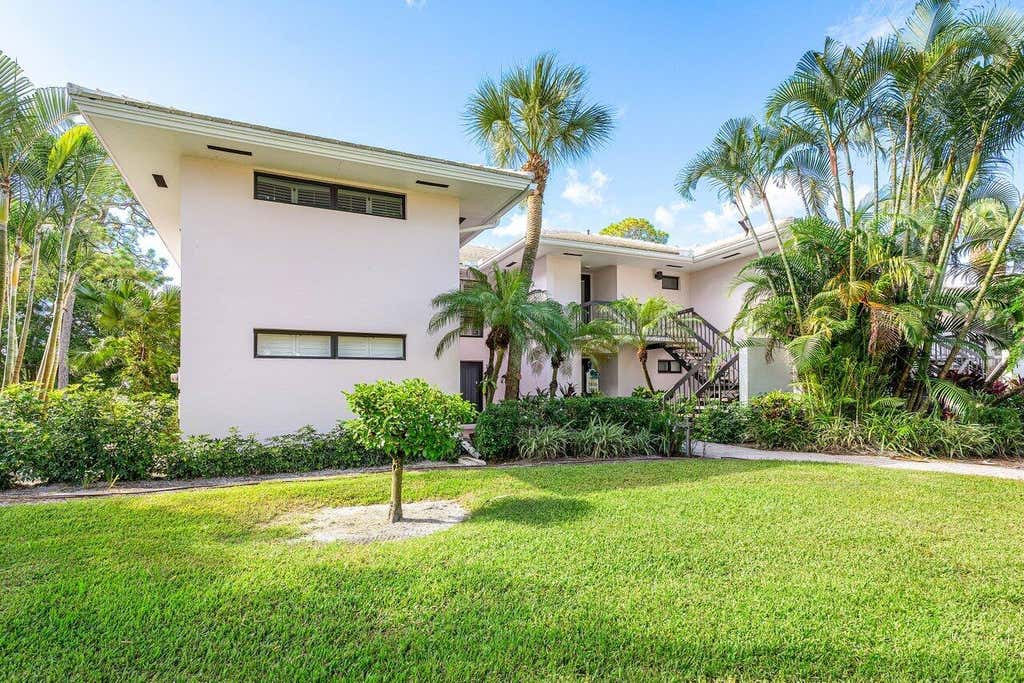 Photo of 3816 Quail Ridge Drive #Blue Heron, Boynton Beach, FL 33436 (MLS # R11008185)