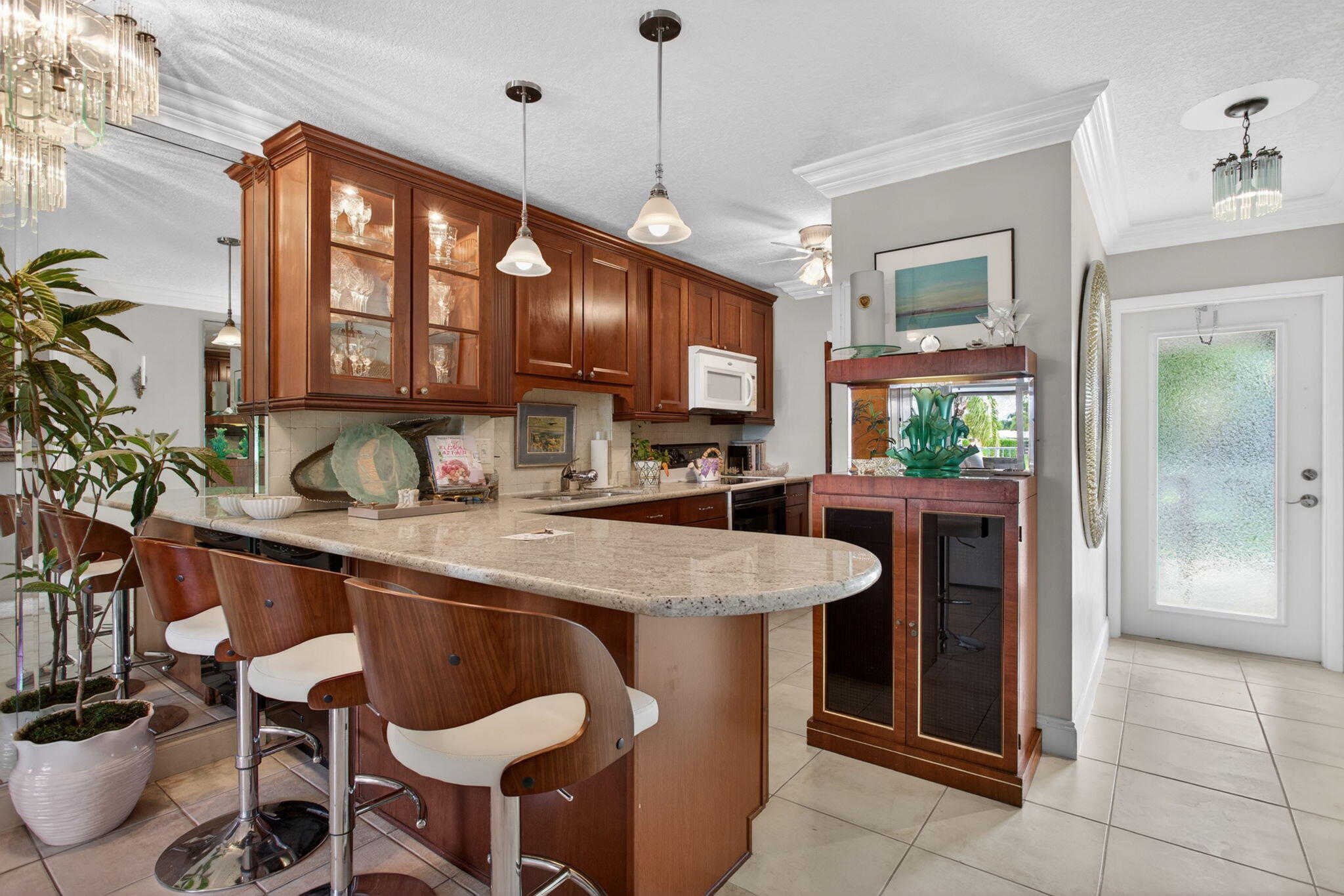 800 Pine Drive 13